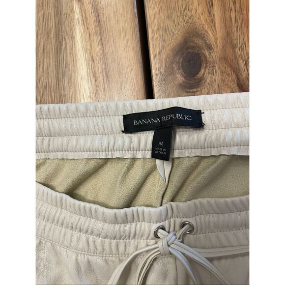 BANANA REPUBLIC Vegan Leather Jogger - Picture 4 of 5